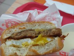猪柳蛋汉堡-北京大学-学五食堂