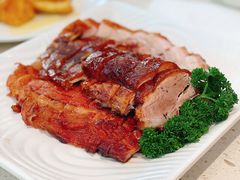 烧腊三拼-香港新发烧腊茶餐厅(万象店)