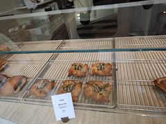 -VERIE BAKEHOUSE