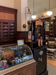 -IMUSE BARBER SHOP