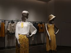 -URBAN REVIVO(西安Momopark店)