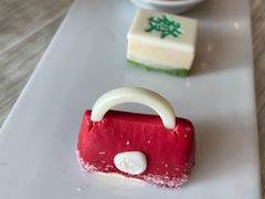-必胜客(证大大拇指店)