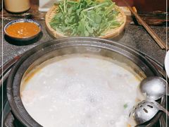 -大匠工房古船木艺术餐厅·猪肚鸡专门店(长白仙岛店)