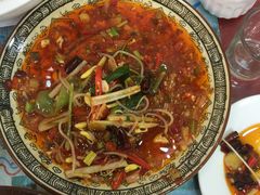 -乡土特色.冷锅鱼.牦牛肉汤锅