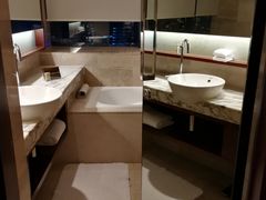 -上海龙之梦万丽酒店