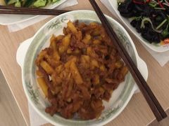 土豆条炖牛肉-西贝莜面村(当代商城店)