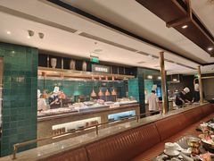 -半岛翡丽海鲜自助餐厅(观风亭店)