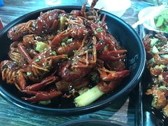 -巴厘龙虾·榜首油焖大虾(音乐学院·沿江酒馆店)
