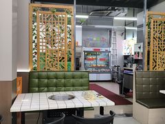 -周良天山牛杂城(天山路总店)