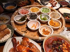 -包整·丝娃娃(一览甲秀楼风景店)