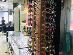 -潘多拉眼镜·蔡司依视路明月(潘家园店)