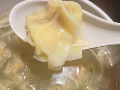 鲜肉小馄饨-东泰祥生煎馆(陕西南路店)