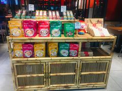 零售区-渝是乎酸菜鱼(龙旗购物中心店)