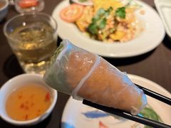 -大头虾越式风味餐厅(光明广场店)