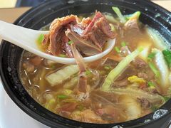 -闫家驴肉老店(华电一校店)
