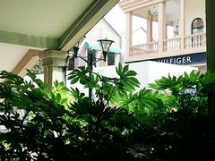 -王府井奥莱临潼小镇(临潼店)