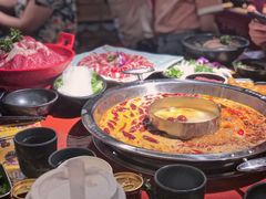 成都老妈蹄花鸳鸯锅-谭鸭血老火锅(龙湖宝山天街店)