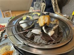 -围炉肉舍丹东海鲜烤肉·烤活鳗(步行街店)