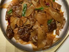 -八府香鸭·啫啫煲(华山路店)