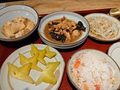 番茄小米饭-山食间·中式营养轻餐(保利时光里店)