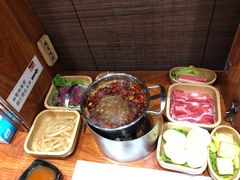 -独食火锅·半米屋台(直营总店)