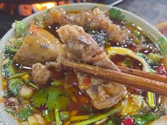 -正南齊北重庆老火锅(光华村直营店)