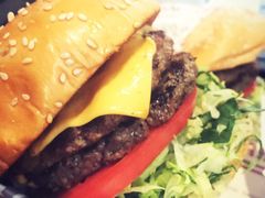 -The Habit Burger Grill 哈比特汉堡(爱琴海店)