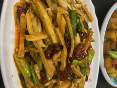 -瑞杰烧烤店·24小时营业(山东路店)