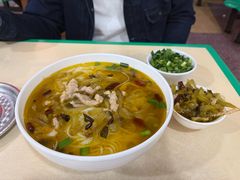 -越洋肖氏老米线(杨家坪店)