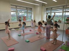 -美育少儿中国舞·钢琴·声乐艺术中心(枫蓝购物中心店)