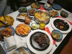 -吉布鲁牛排烤肉海鲜自助(大英商业街店)