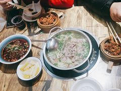 -冯烫烫跷脚牛肉·川菜小馆(武胜西街店)