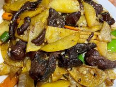 山真蘑炒土豆片-河鱼鲜特色农家院