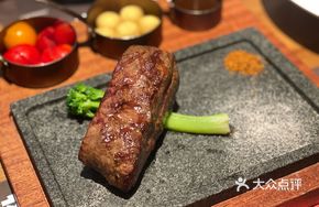 Bone-in Beef Short Ribs
