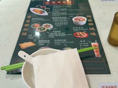 餐具摆设-滕记星发餐室·新加坡菜(巨鹿路店)