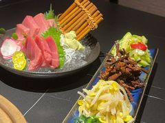 -山川小町·极番烧肉(新地假日广场店)