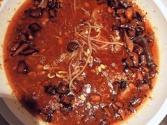 传统水煮肉片-蔴将·川菜(黄龙万科店)