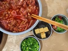 -黑竹沟新场牛肉火锅