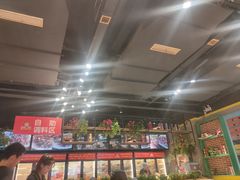 -钢管厂五区小郡肝串串香(蜀都万达店)