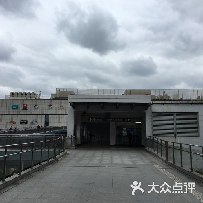 罗南新村地铁站