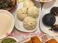 -李与白包子铺(桐梓林店)