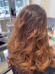 -摩登时代美发沙龙