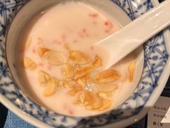 红曲酿杏仁露-三利音·玖弄小鲜(浦东嘉里城店)