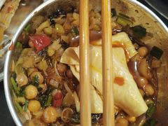 -鸿顺老铁锅美蛙鱼府(解放碑店)