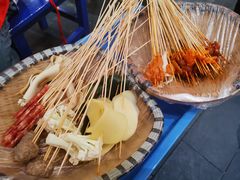 -马路边边串串香(苗栗路店)