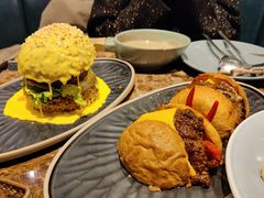 -Let'sBURGERplus·非常创意汉堡(三里屯店)