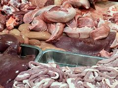 -标记美食新鲜猪杂(兴南大道店)