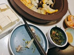 -鲜念蒸汽石锅鱼(红山6979店)