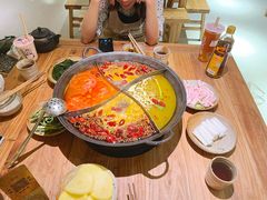 -白乐天毛肚火锅馆(解放碑店)