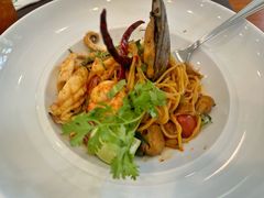 -Chom Cafe and Restaurant